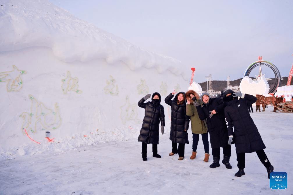 China's Mohe develops various winter tourism programs-3