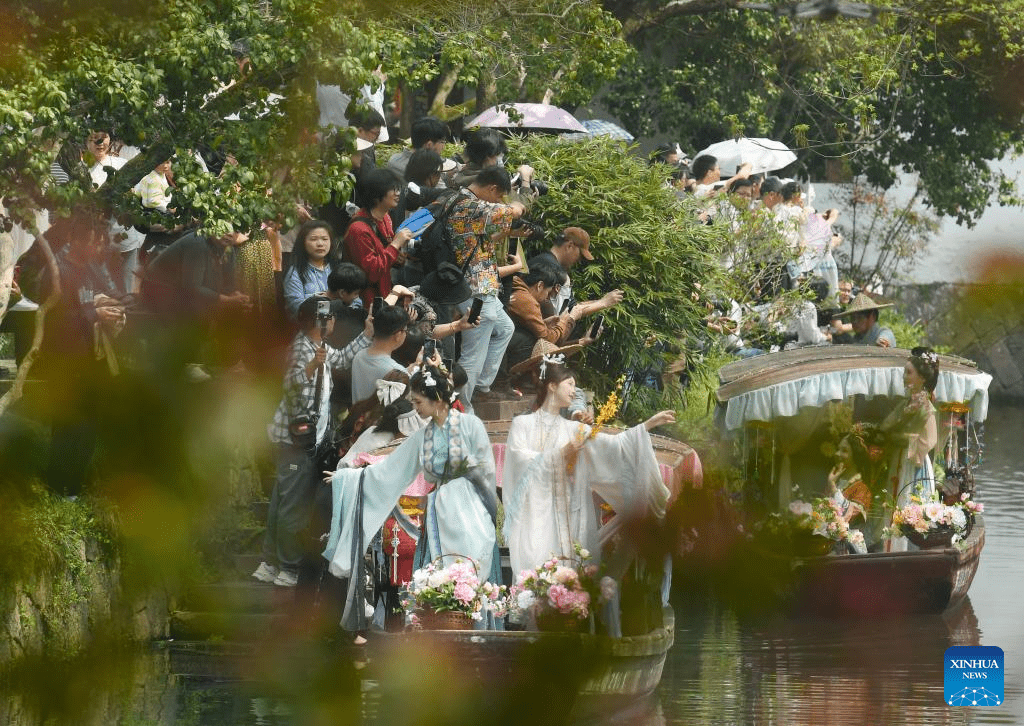 Activities held to celebrate Huazhao Festival in Hangzhou, E China-3