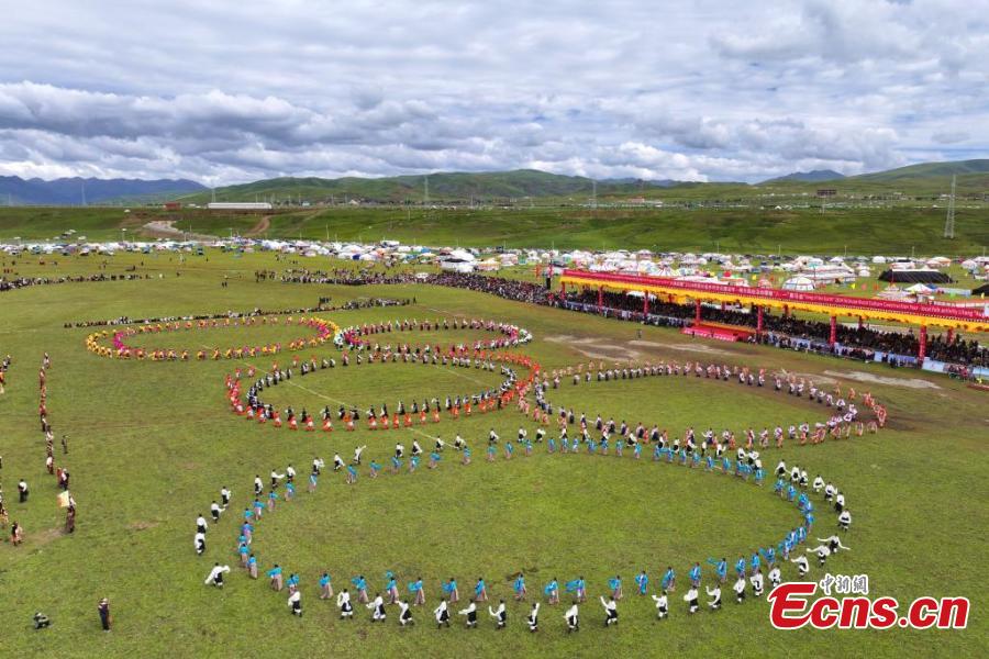 Horse racing kicks off in Sichuan-5