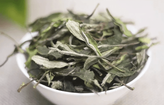 The Great Revelation of White Tea: Debunking the Myth of Red-Infused Aged White Tea-2