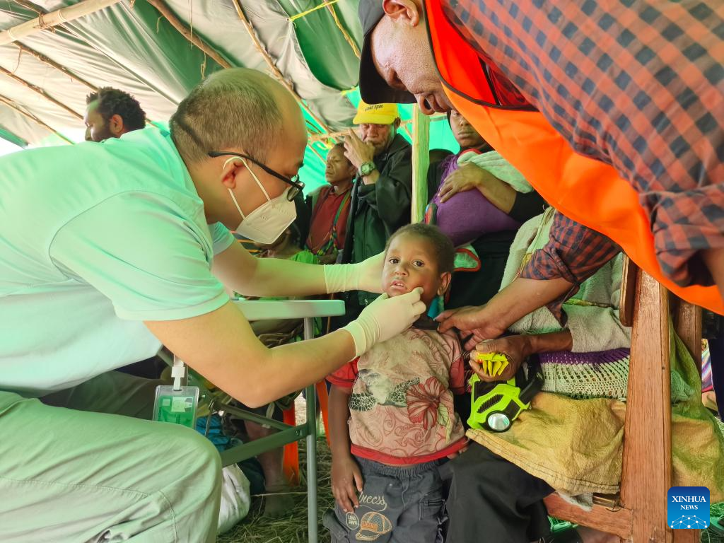 Chinese medical team provides medical services for locals in Papua New Guinea-1