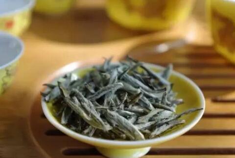 The Benefits and Effects of White Tea?