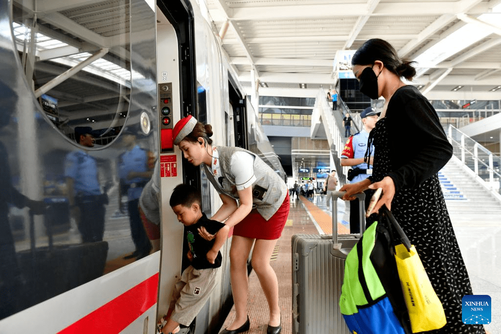 Rizhao-Lankao high-speed railway put into full operation-4