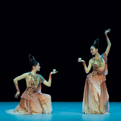 The Profound Meaning of Classical Chinese Dance-2