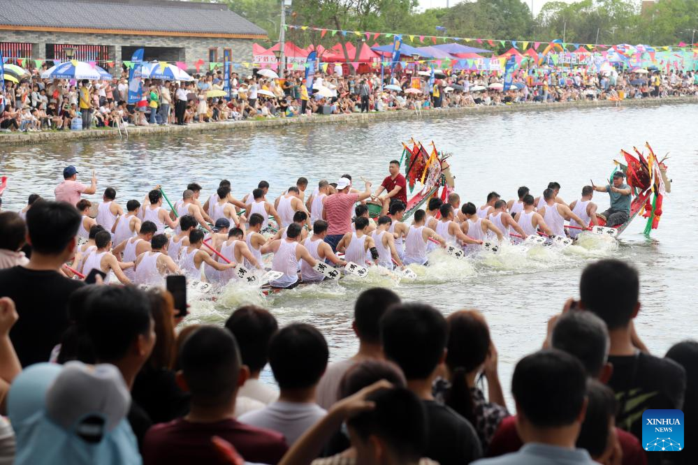 Dragon boat races held across China to mark Duanwu Festival-8