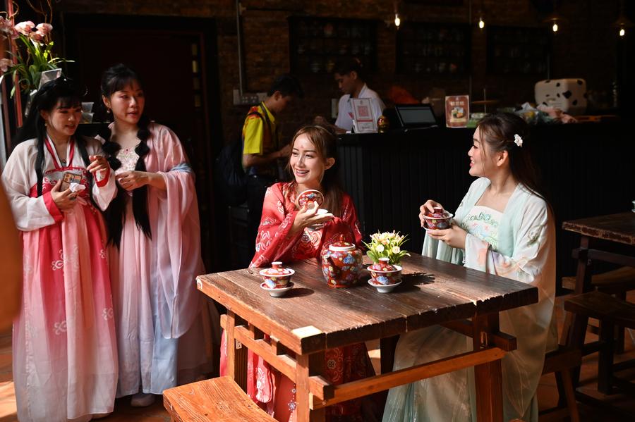 Asia Album: When Chinese Hanfu meets Malacca, Malaysia-4