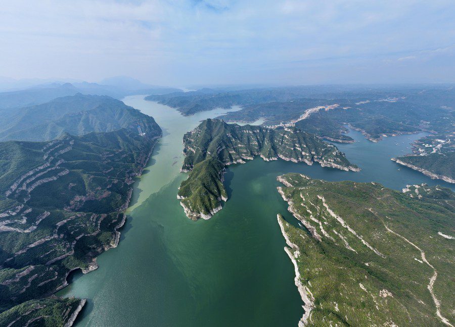 In pics: Autumn scenery along Xiaolangdi water conservancy project on the Yellow River-6