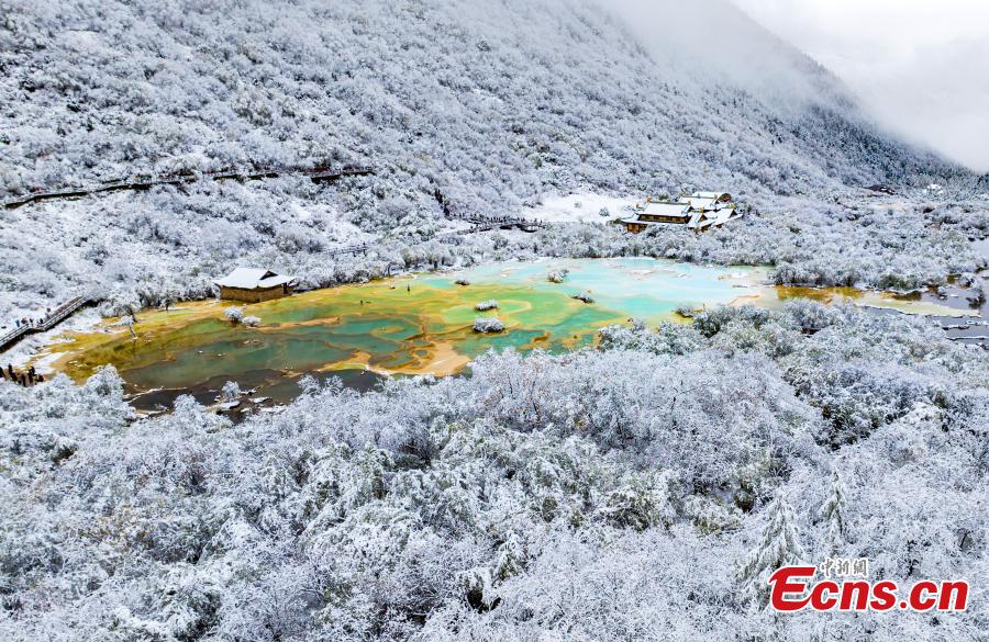 Enchanting winter scenery in Sichuan-3