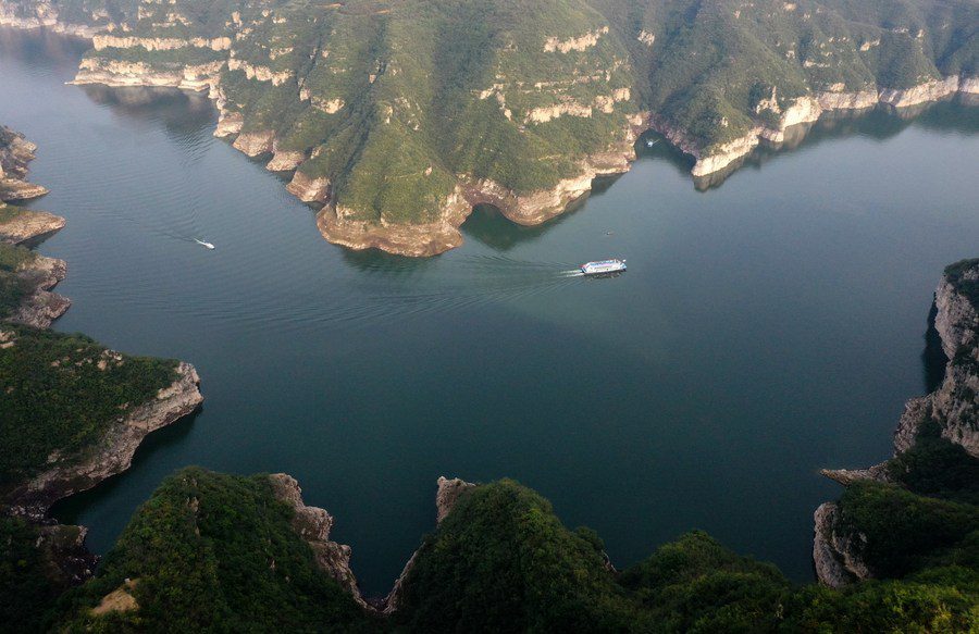 In pics: Autumn scenery along Xiaolangdi water conservancy project on the Yellow River-3