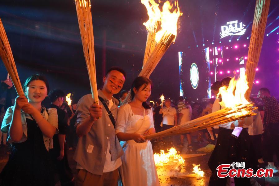 Torch festival celebrated in SW China-3