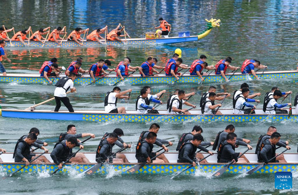 Dragon boat races held across China to mark Duanwu Festival-4