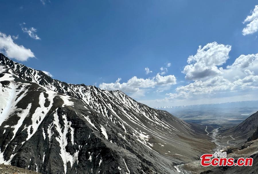 Magnificent scenery of Gangshika snow peak in Qinghai-5