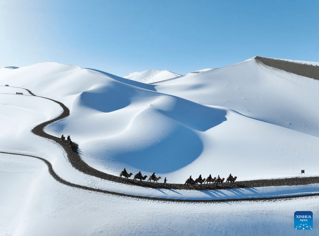 Snow scenery of Dunhuang in NW China-2