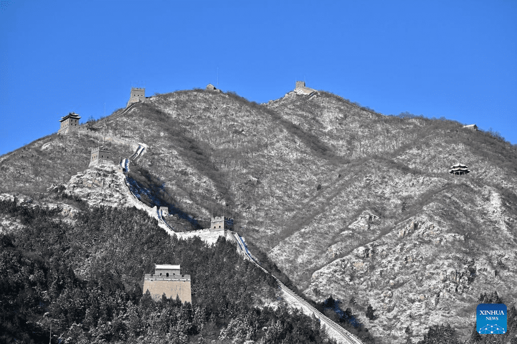 Snow scenery at Juyongguan section of Great Wall in Beijing-5