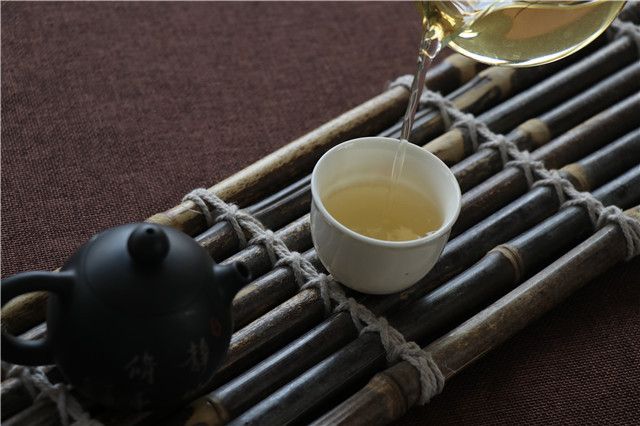 Features of the Baihuatan Pu'er Tea-3