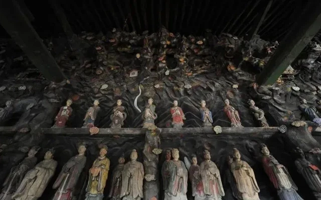 Ancient Hanging Sculptures in China: A Journey Through Artistic Heritage and Notable Sites-31