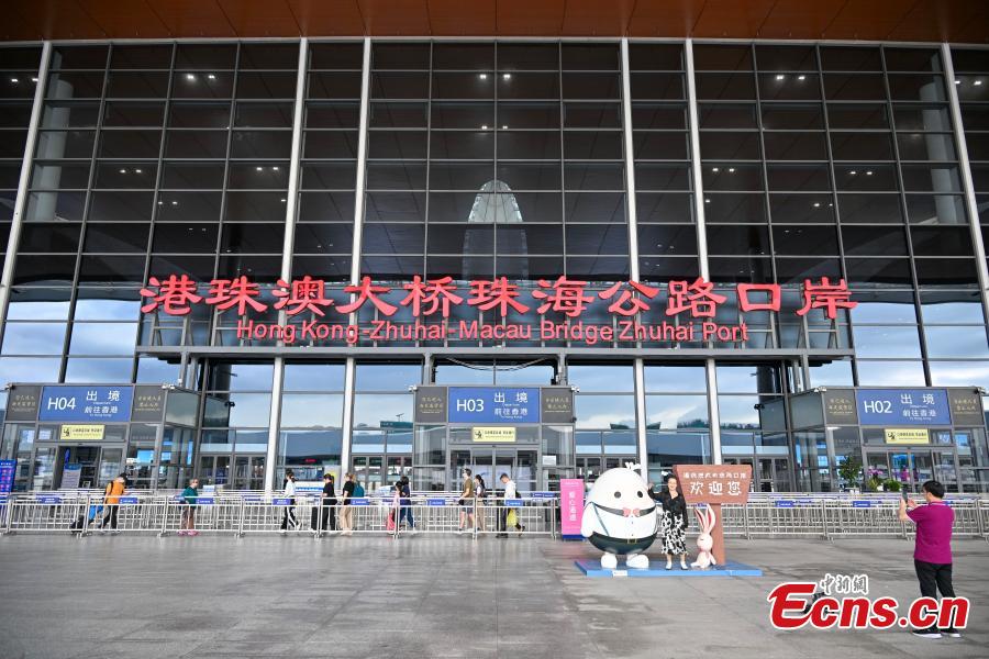 'Fly-Via-Zhuhai-HK' service launched in S China-3