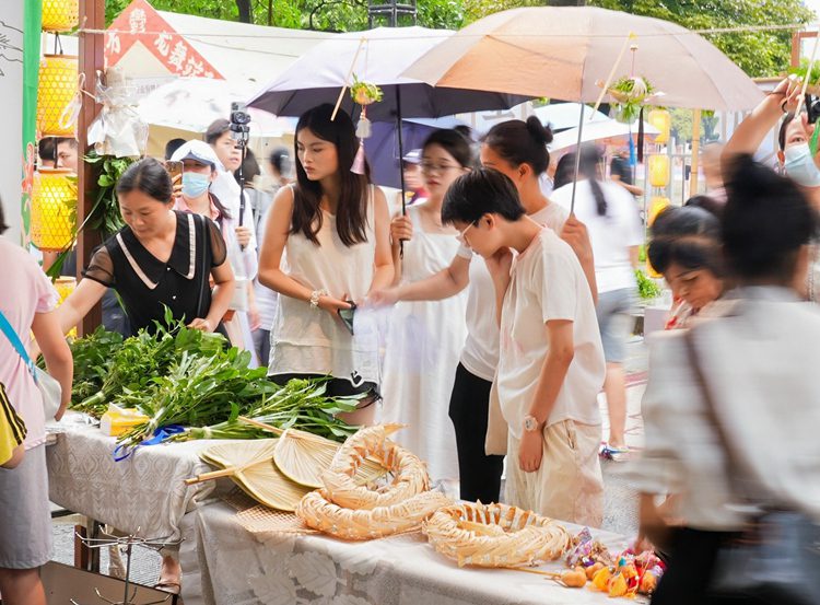 Yulin in S China's Guangxi celebrates Duanwu Festival with cultural activities-6