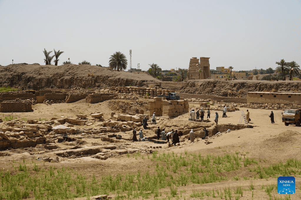 Ancient temple excavation gains progress by joint Egyptian-Chinese archaeological mission-5