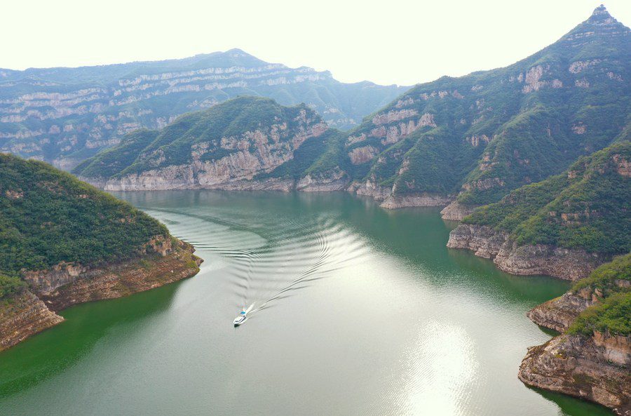 In pics: Autumn scenery along Xiaolangdi water conservancy project on the Yellow River-4