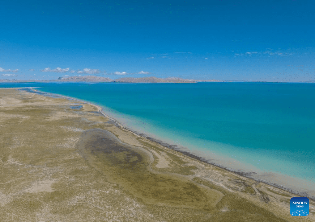 Scenery of Serling Tso Lake in SW China's Xizang-3