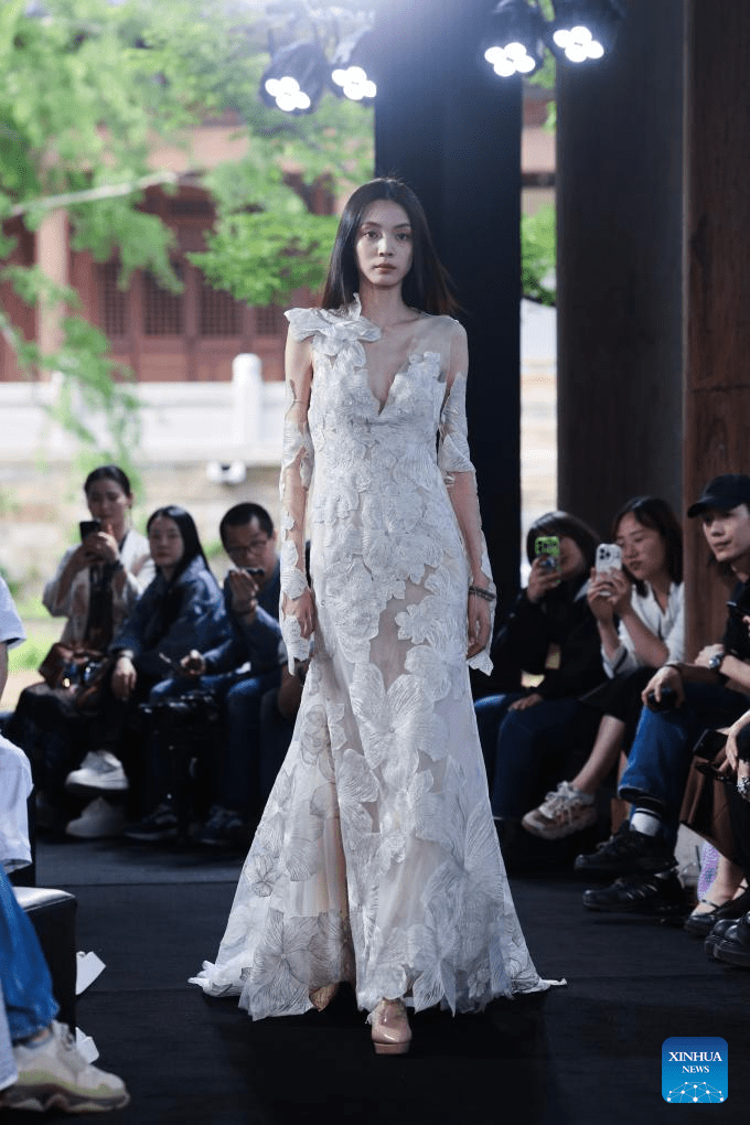 Highlights of Puyuan fashion week in east China-3