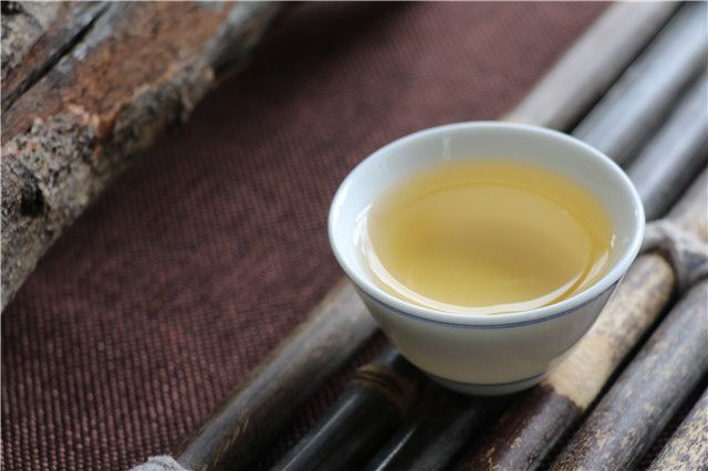 Features of Nannuo Ancient Tree Tea-3