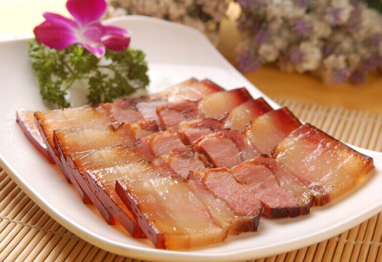 How to Make Delicious Cantonese-style Bacon-1