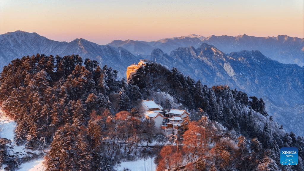 Snow scenery of Huashan Mountain in NW China's Shaanxi-3