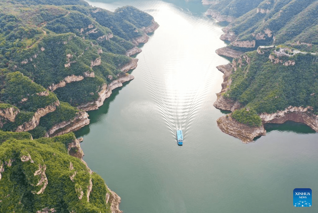 Scenery of canyon on Yellow River in Henan-13