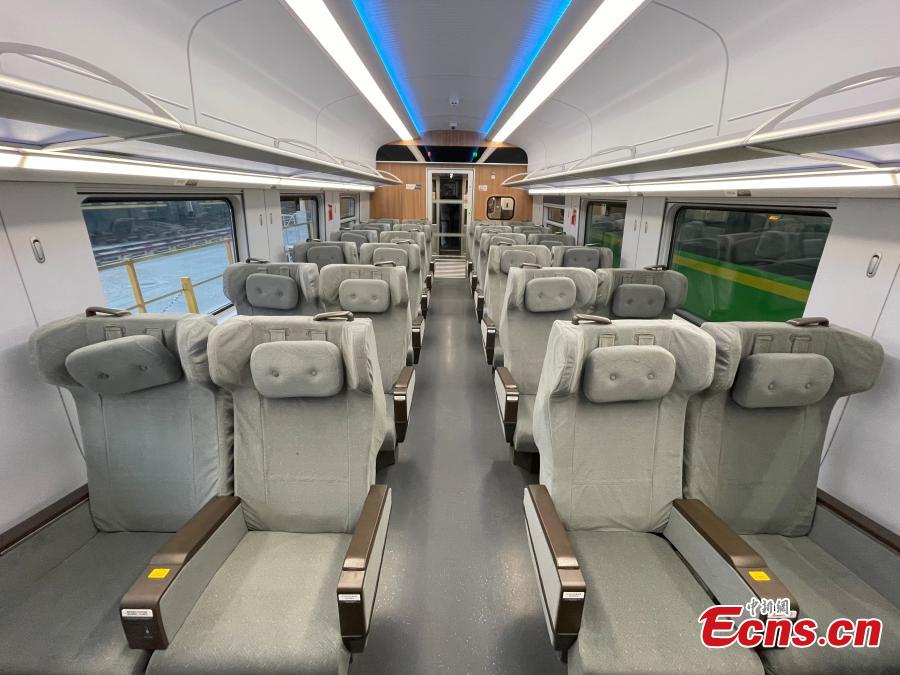 New Fuxing high-speed trains to be put into service in NW China-4