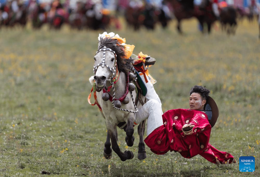 Horse racing event kicks off in SW China's Sichuan-9