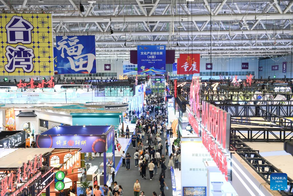 Int'l cultural industries fair opens in south China metropolis-7