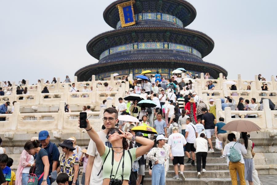 U.S. college students savor a summer of cultural exchange in China-1