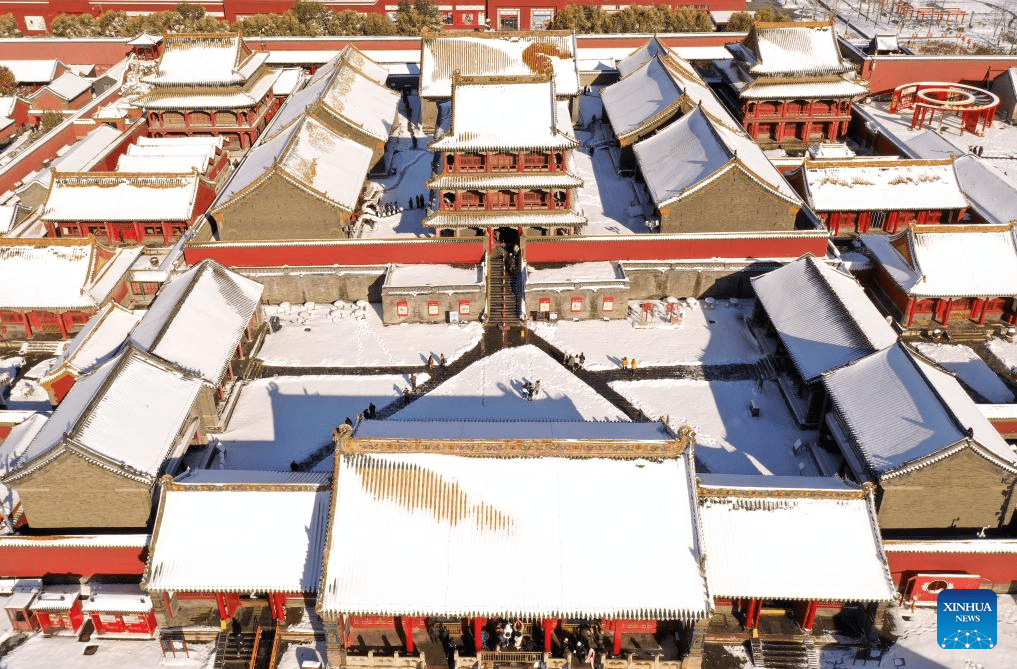 Shenyang Imperial Palace covered in snow-13