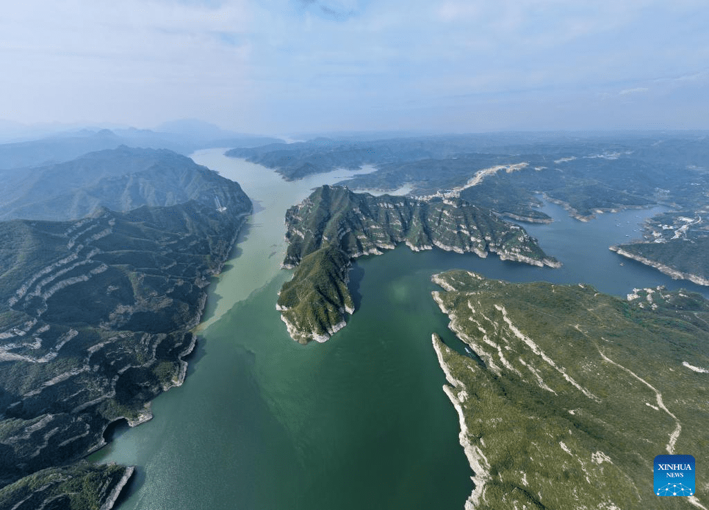 Scenery of canyon on Yellow River in Henan-2