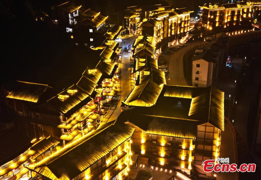 Youzhou ancient town lit up at night-4