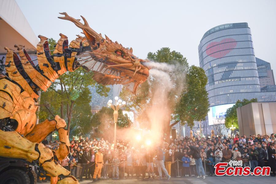 Giant dragon horse installation wows visitors in Zhejiang-2