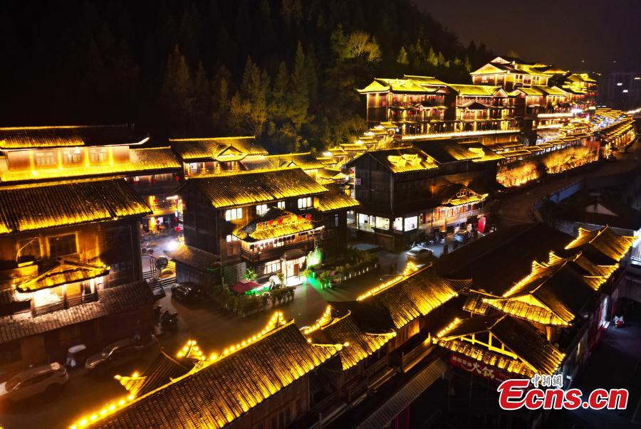 Youzhou ancient town lit up at night-2