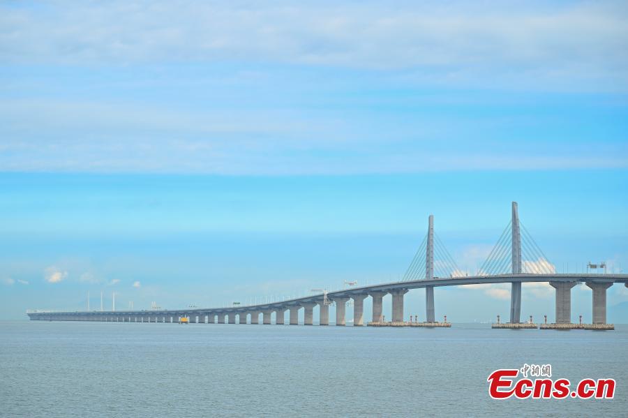 'Fly-Via-Zhuhai-HK' service launched in S China-8