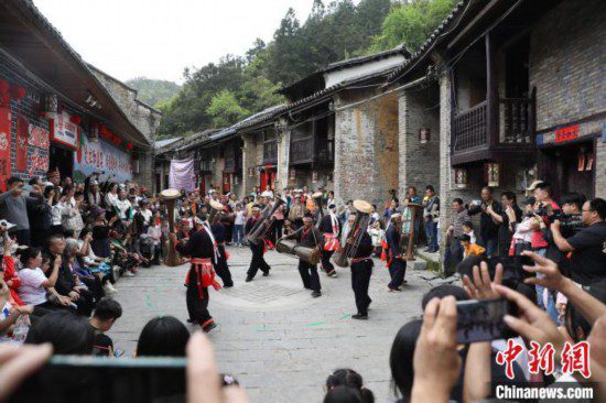 Yao ethnic group’s Huangni drum dance well-preserved in S China’s Guangxi