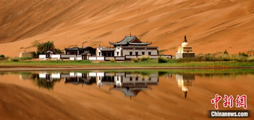 China's Badain Jaran Desert: A must-visit wonder on the UNESCO World Heritage List-5