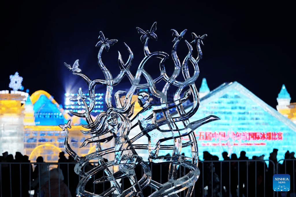 International ice sculpture competition concludes in Harbin-2