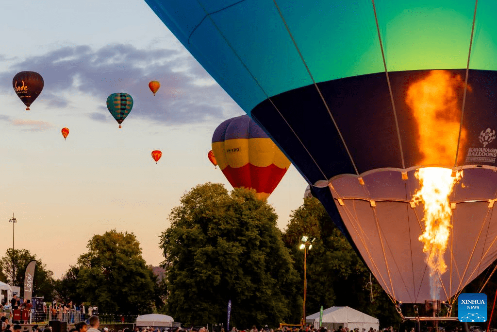 In pics: Canberra Balloon Spectacular in Australia-1