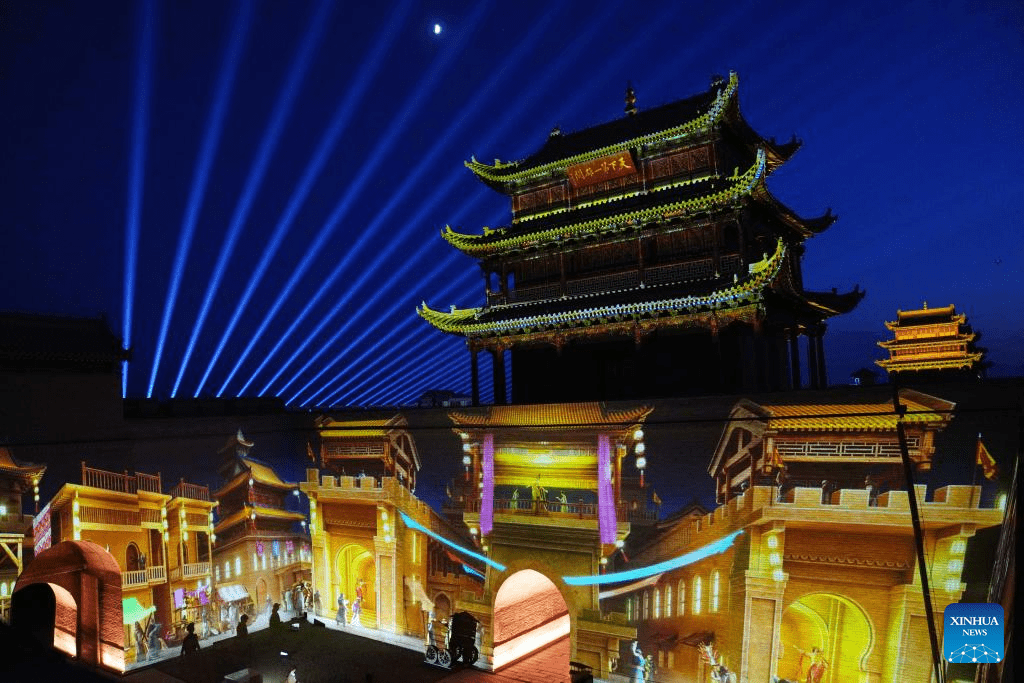 Night view of Jiayu Pass scenic area in China's Gansu-4