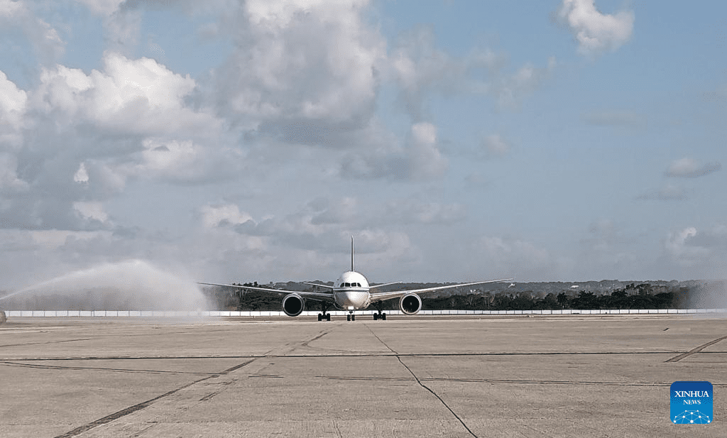 1st Beijing-Madrid-Havana flight arrives in Cuba-2