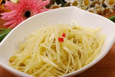 How to Make Stir-Fried Shredded Potatoes-4