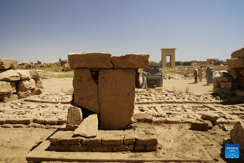 Ancient temple excavation gains progress by joint Egyptian-Chinese archaeological mission-16