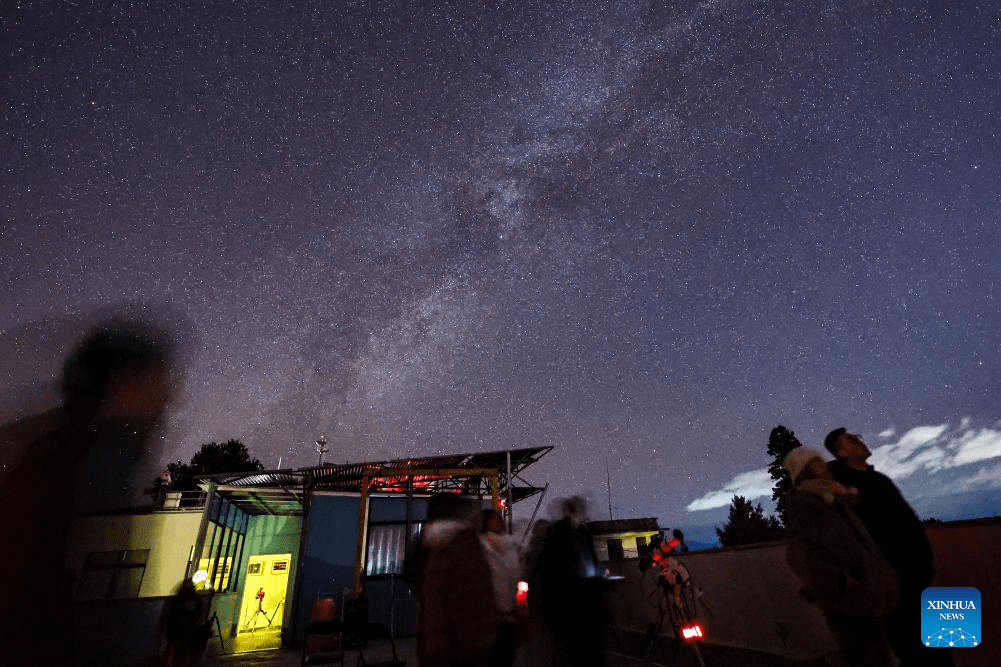 View of Geminids meteor shower-3