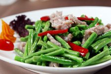 How to Cook Green Beans with Pork-2